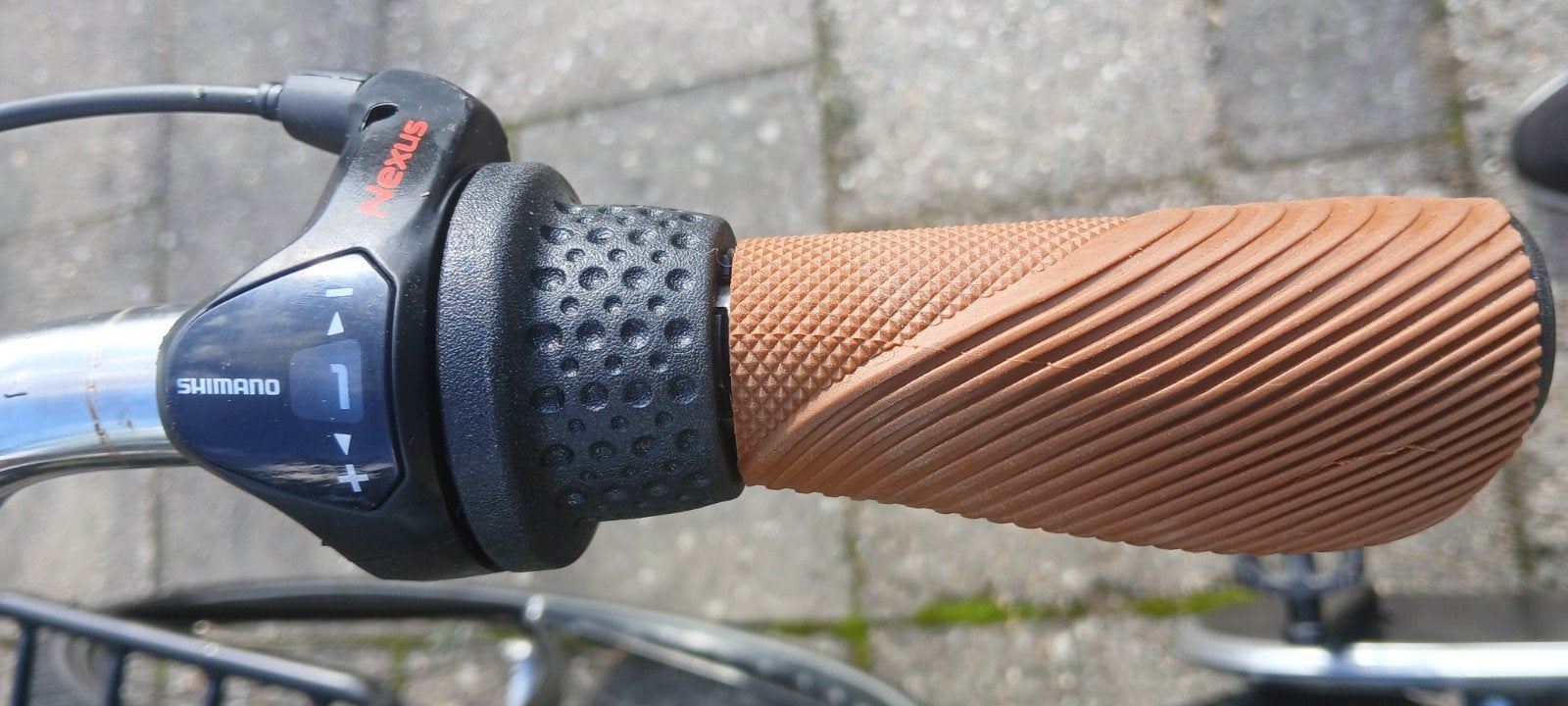 NİEUWE BANDAN-NİEUWE VERSNELLINGEN Gazelle 3 versnellingen, Fietsen en Brommers, Ophalen, 26 inch of meer, Versnellingen