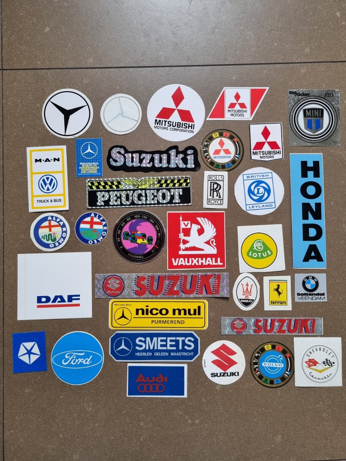 33 stickers auto merken en logo's, Ophalen of Verzenden, Zo goed als nieuw, Merk