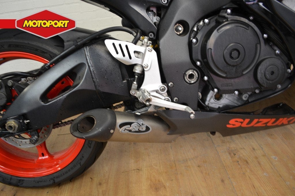 Suzuki GSX R-750 (bj 2006), Motoren, Lange Dreef 12
4131NH  Vianen, NL, Suzuki, Bedrijf, Klantenservice@suzuki.nl