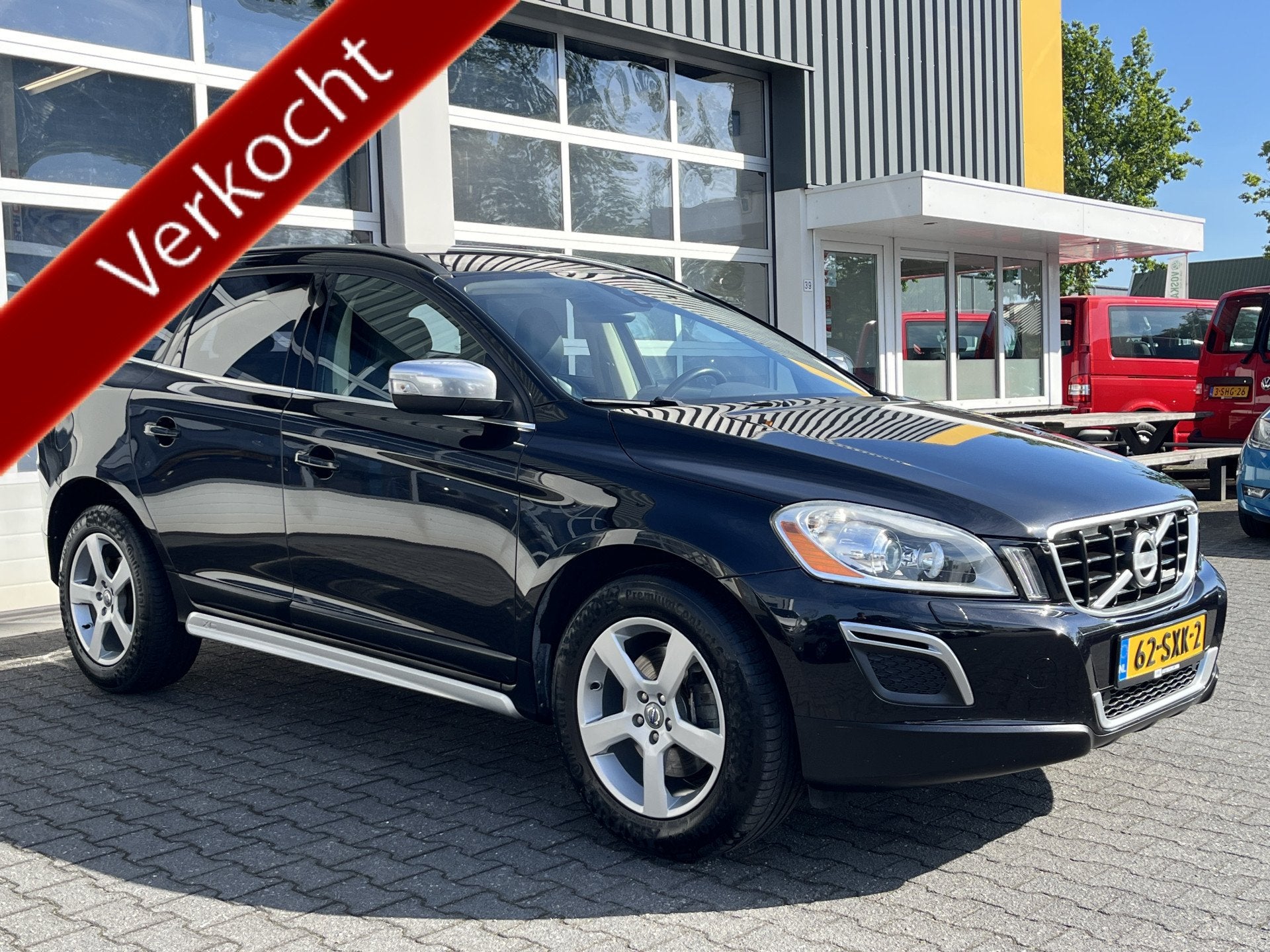 Volvo XC60 2.0 D3 R-Design Airco Cruise controle Leder Trekh, Auto's, Voorwielaandrijving, Euro 5, 1624 kg, Gebruikt