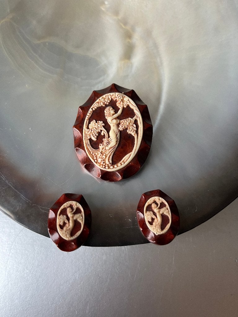 Leuke oude broche met bijpassende klem oorbellen, Overige materialen, 4 tot 7 cm, Gebruikt, Overige kleuren
