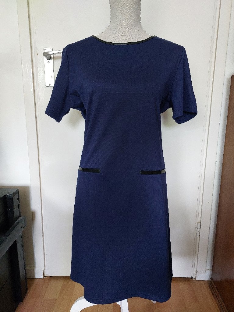 NIEUW! Prachtig blauwe jurk met leer details van Norah mt XL, Kleding | Dames, Jurken, Maat 46/48 (XL) of groter, Nieuw, Norah