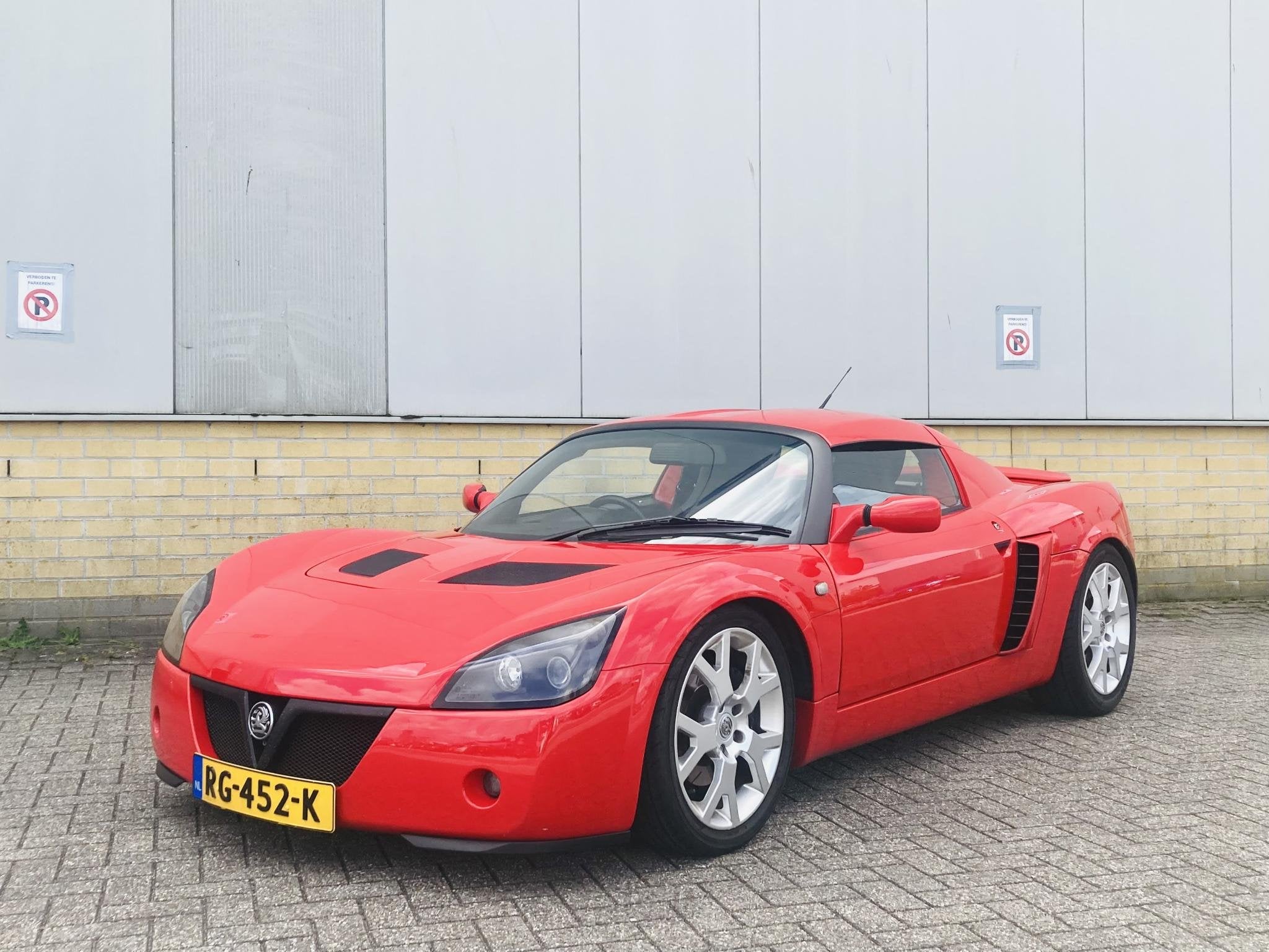 Opel Speedster 2.0 Turbo 220 pk Calypso Red Unieke Vauxhall, 1998 cc, Gebruikt, Zwart, 4 cilinders