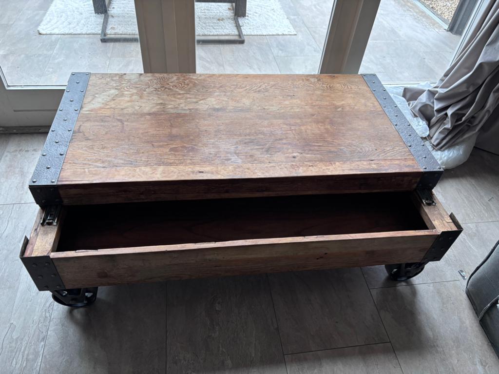 Salontafel/koffietafel met opbergruimte 140x70, Ophalen, 100 tot 150 cm, 50 tot 100 cm, Zo goed als nieuw