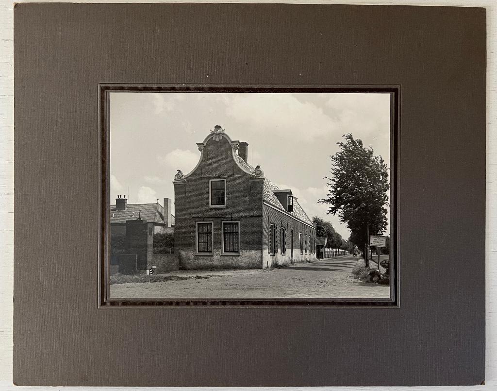 Grote Oude Foto op karton School aan de kerkbuurt Purmer, Foto, Ophalen of Verzenden, Zo goed als nieuw, Gebouw