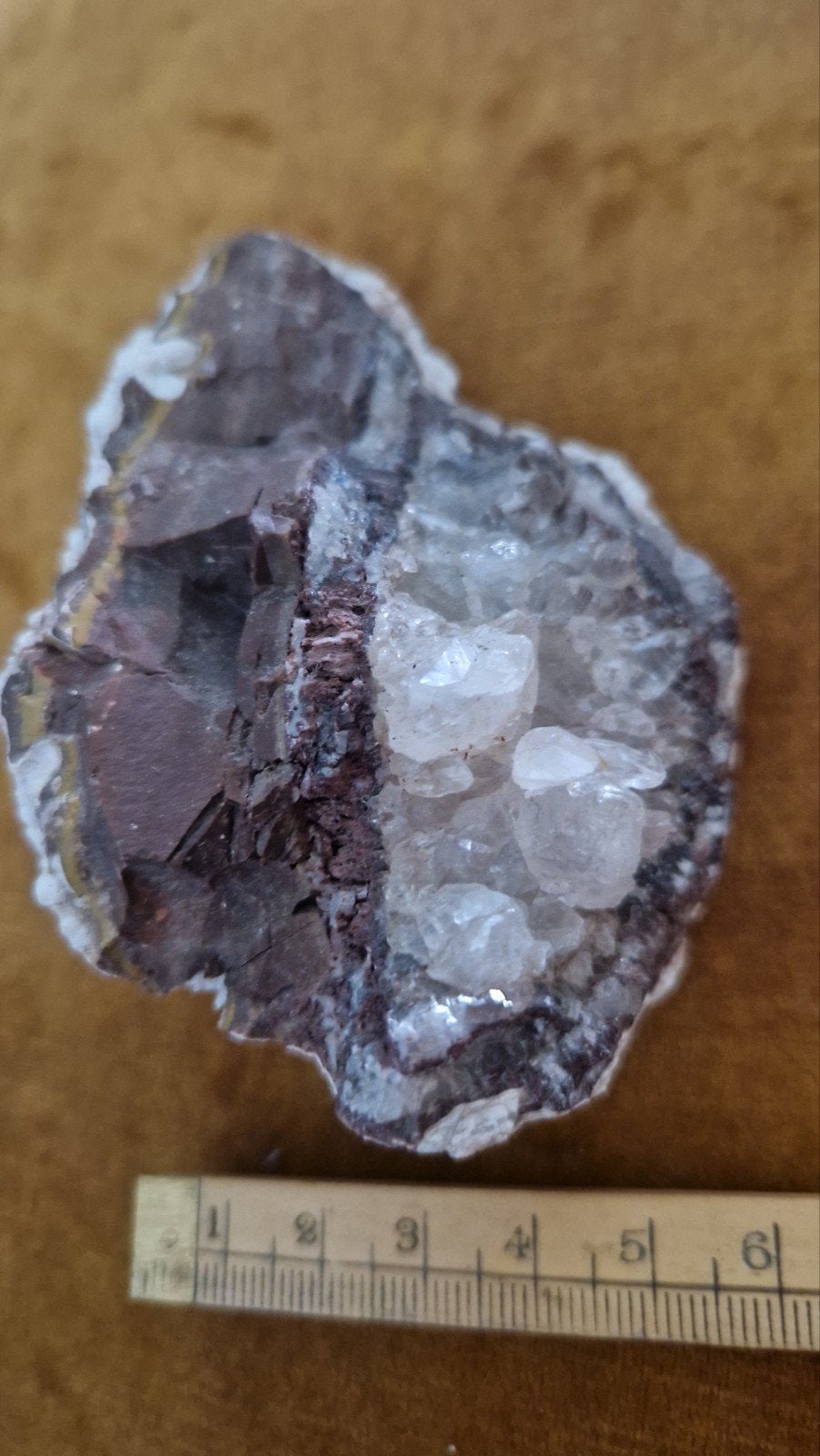 Prachtige Geode met Kwarts Kristallen, Verzamelen, Mineralen en Fossielen, Ophalen of Verzenden, Mineraal