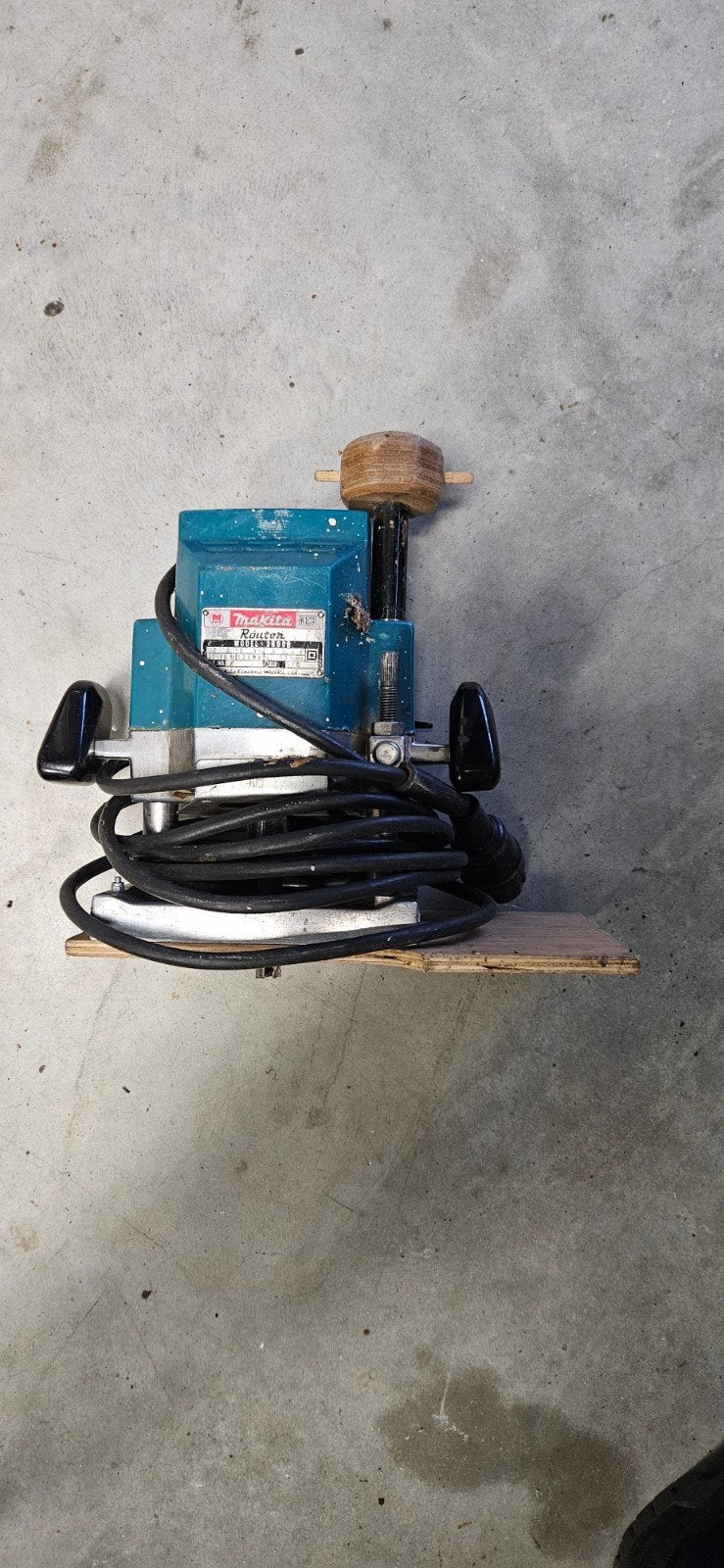 Makita bovenfrees 3600B - Krachtig en betrouwbaar, Ophalen, Gebruikt, Elektrisch, Makita