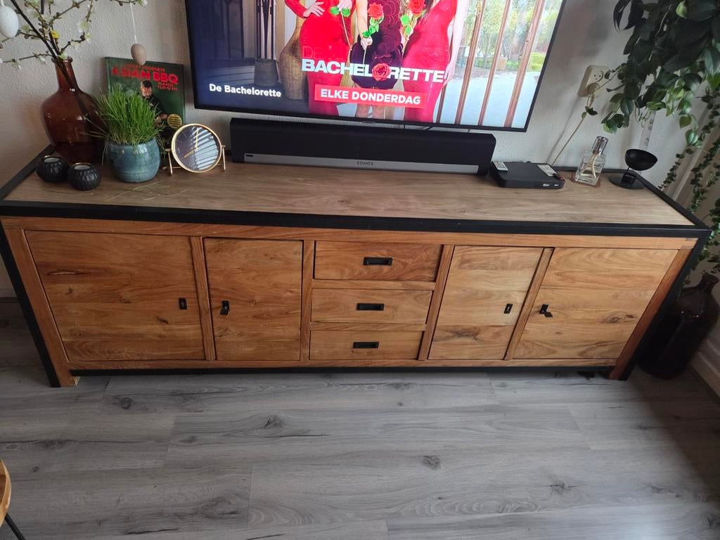 Dressoir met 4 deuren en 3 lades., Huis en Inrichting, Kasten | Dressoirs, Ophalen, Gebruikt, 25 tot 50 cm, 150 tot 200 cm