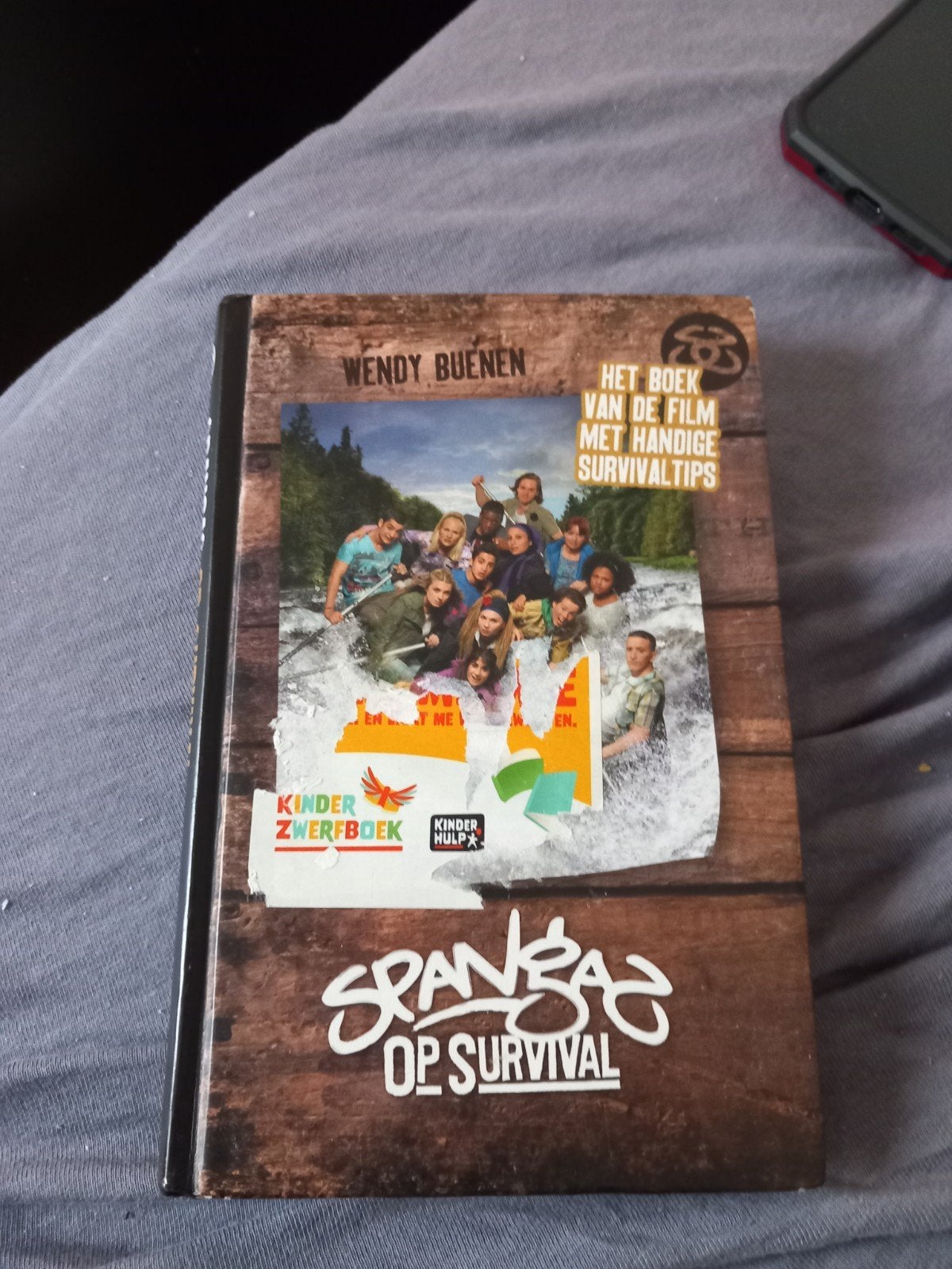 Wendy Buenen - SpangaS op survival, Ophalen of Verzenden, Zo goed als nieuw, Wendy Buenen