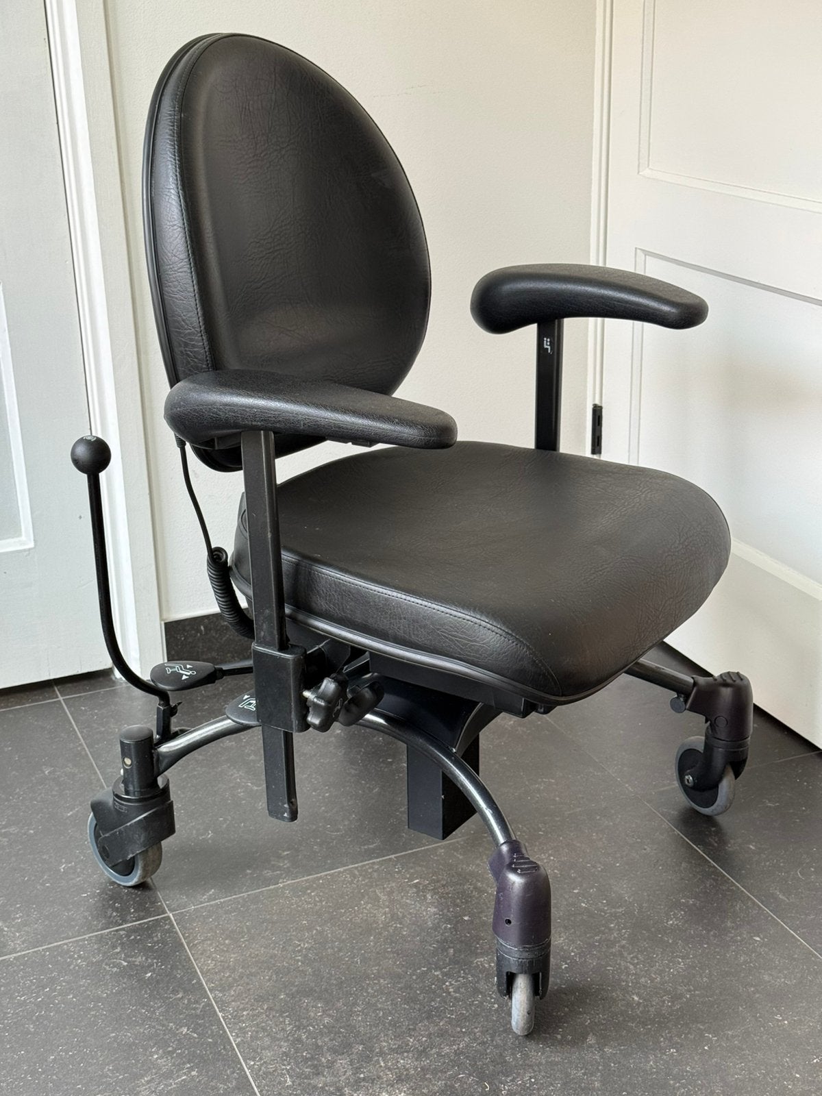Mooie Vela Tango 200EF trippelstoel, elek. Hoog/Laag motor., Ophalen, Gebruikt