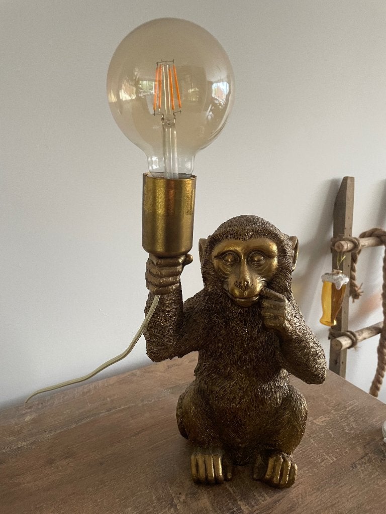 Gouden Apenlamp met LED Filament Lamp - Unieke Tafellamp, Huis en Inrichting, Kunststof, Goud, 44 cm, Inclusief lichtbron