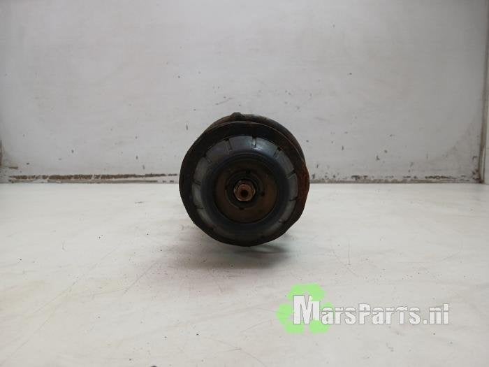 Schokdemperpoot links-voor van een Toyota Aygo, Gebruikt, -, -, Ophalen of Verzenden