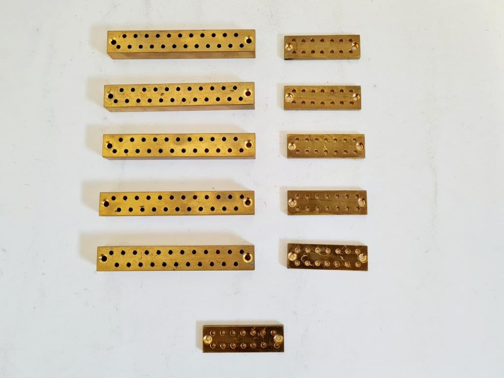 11x verdeelplaten massief messing, Hobby en Vrije tijd, Modeltreinen | H0, Overige merken, Gebruikt, Gelijkstroom, Overige typen