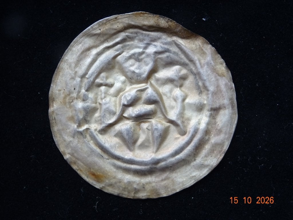 Brakteat van Dietrich der Bedrängte (1197 - 1221), Ophalen of Verzenden, Duitsland, Losse munt, Zilver