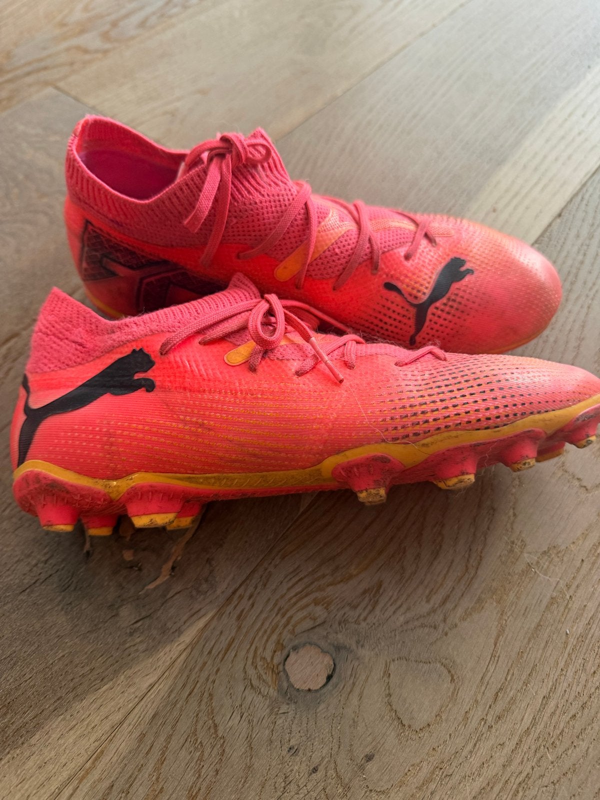 Puma Voetbalschoenen Maat 37 - Roze, Ophalen, Gebruikt, Schoenen