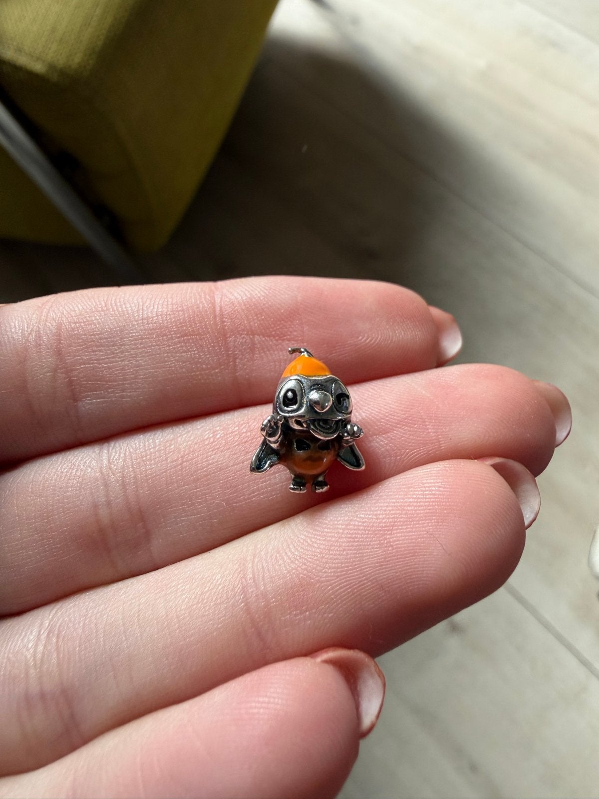 Pandora Disney Stitch Pompoen Bedel, Pandora, Ophalen of Verzenden, Zo goed als nieuw, 1 bedel