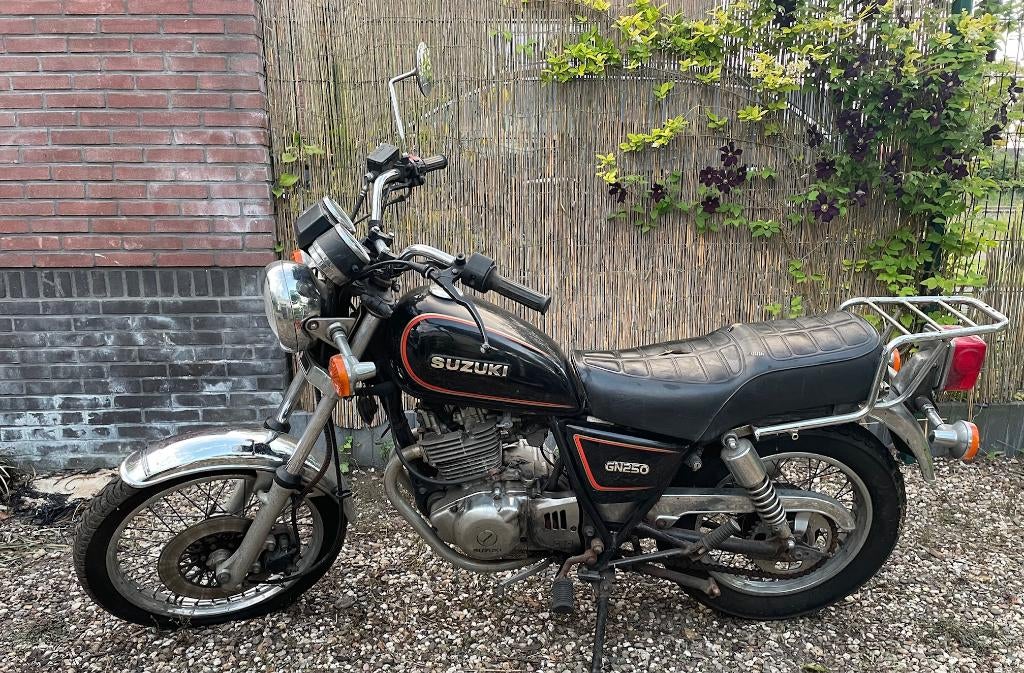 Suzuki GN250, 250 cc, Particulier, Handgeschakeld, 12 t/m 35 kW