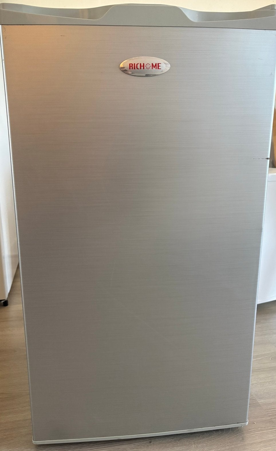 Tafelmodel koelkast met vriesvak
