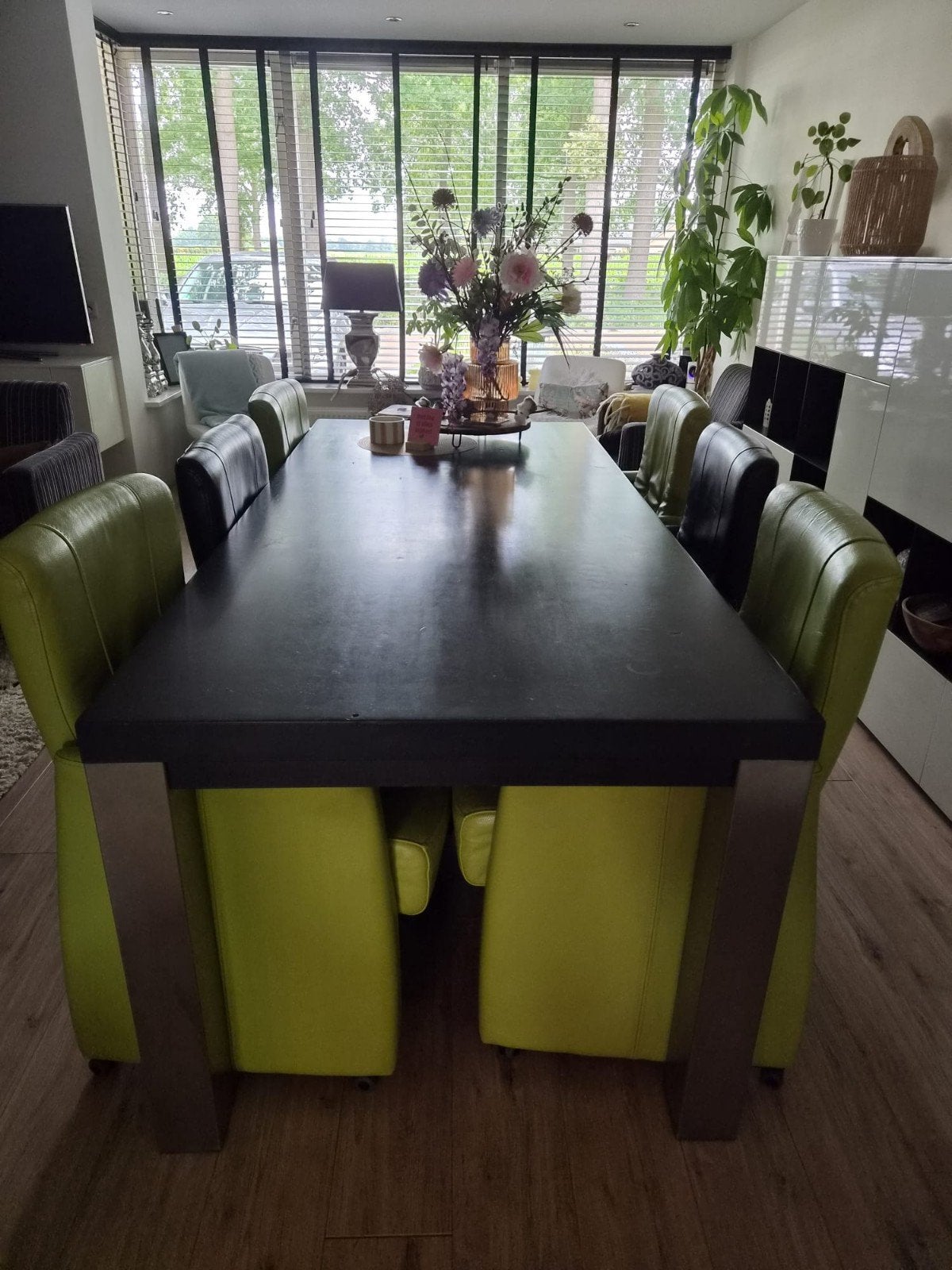 Te Koop, keukentafel en 6 leren stoelen., Huis en Inrichting, Ophalen