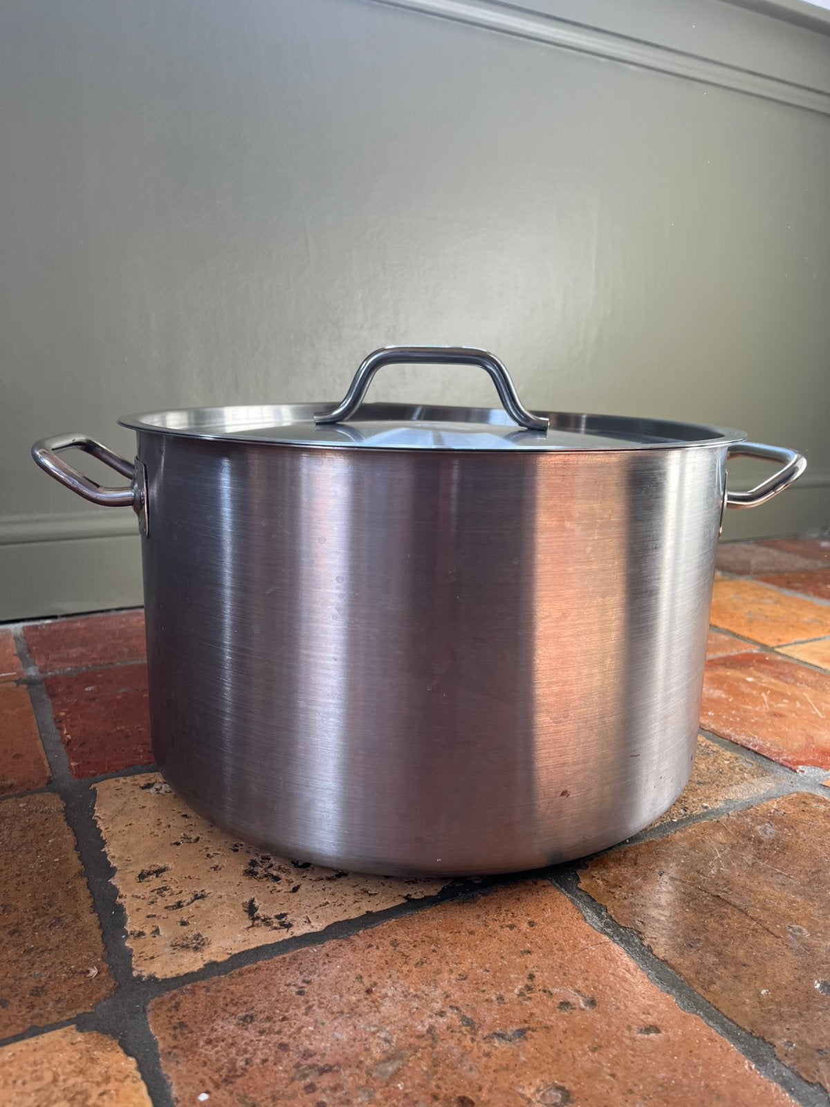 Grote Fagor RVS pan 38,5 cm met deksel, Met deksel, Ophalen of Verzenden, Zo goed als nieuw, Rvs