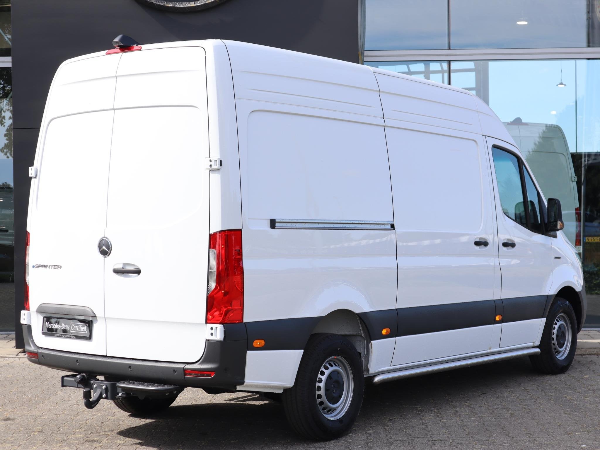 Mercedes-Benz eSprinter 320 L2H2 SELECT 81kWh 313km WLTP, Auto's, Automaat, 81 kWh, Gebruikt, 2000 kg