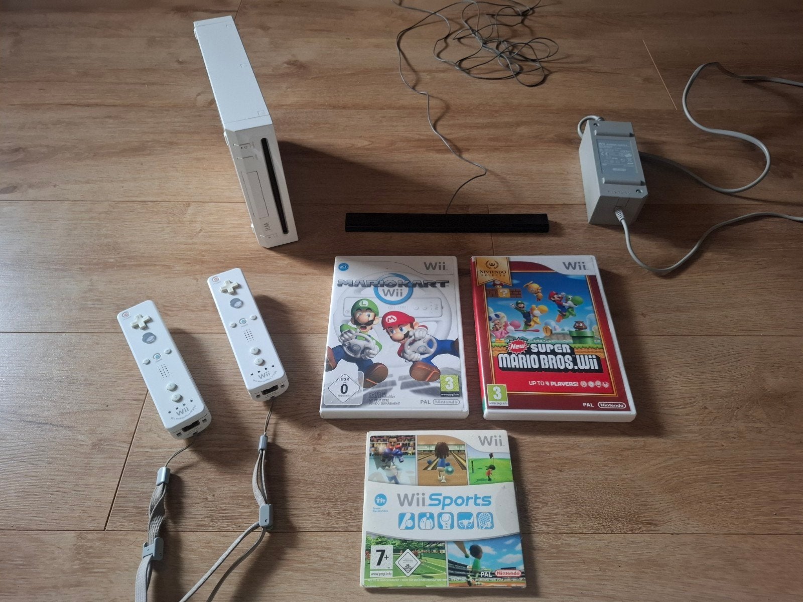 Nintendo Wii Console met 2 controllers en 3 spellen, Ophalen, Gebruikt, Met 2 controllers, Met games