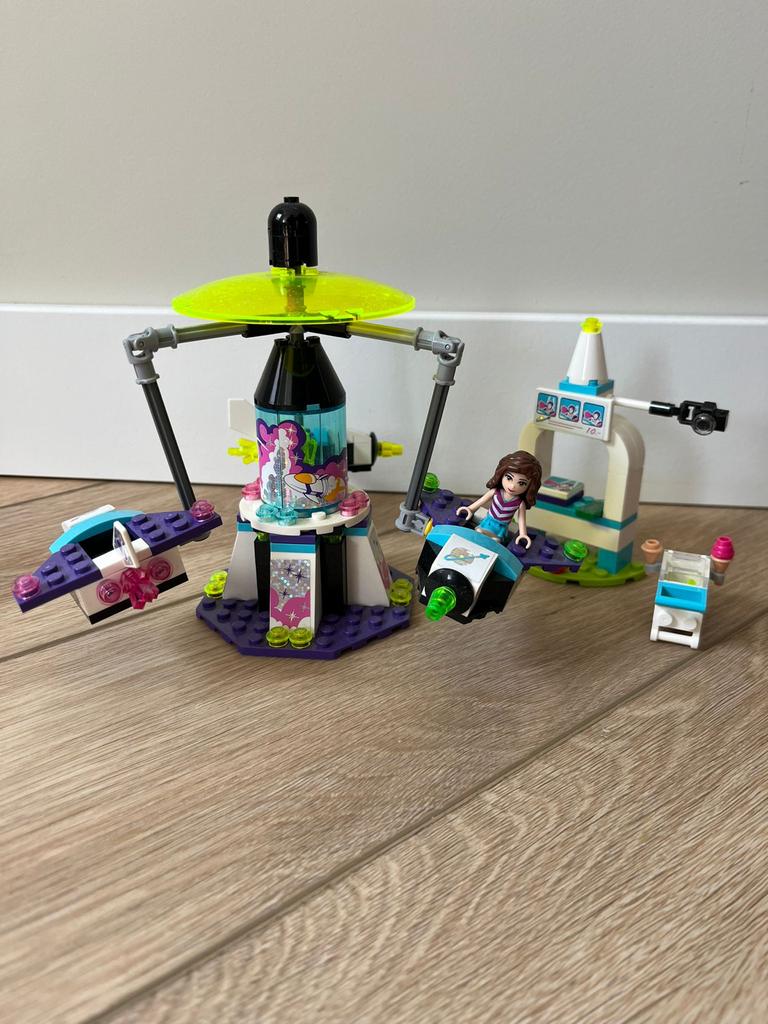 LEGO Friends Pretpark Ruimtevucht - 41128, Inclusief minifiguren, Gebruikt, Lego, Friends