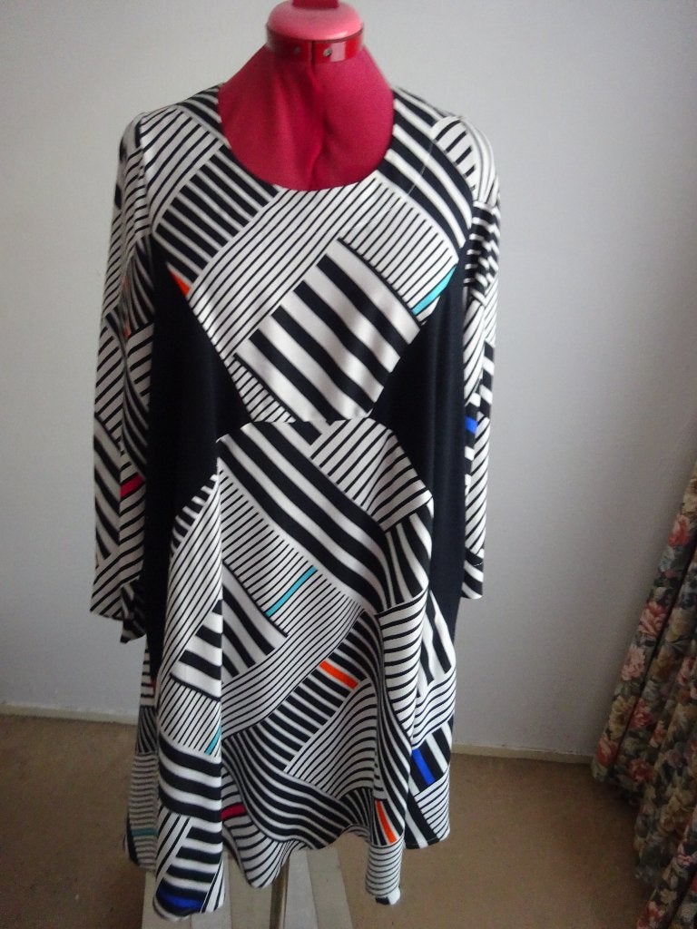 Aino tuniek-jurk mt S=44/46, Kleding | Dames, Overige kleuren, Aino, Verzenden, Maat 42/44 (L)