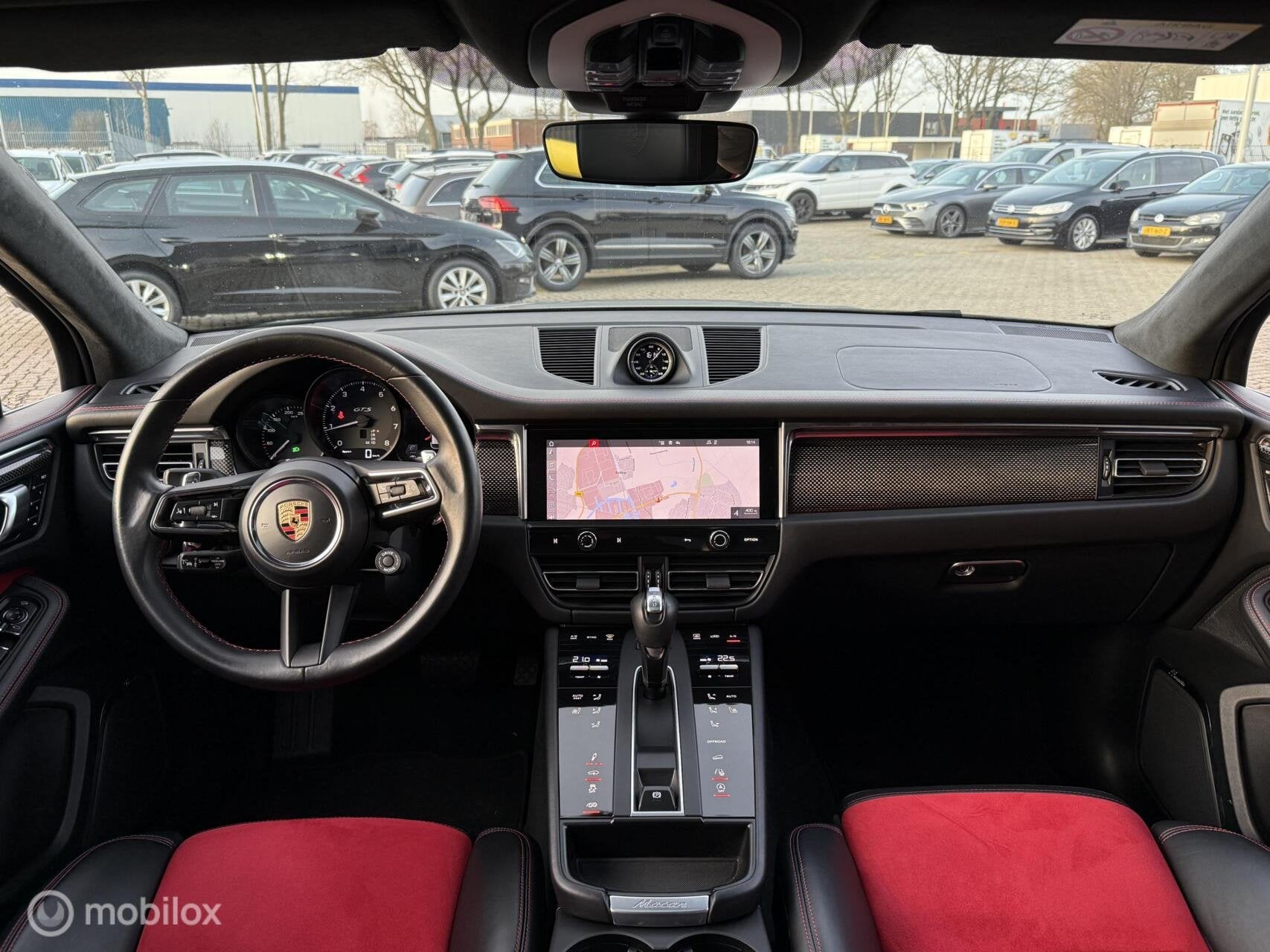 Foto 2 van Porsche Macan 2.9 GTS | Sport Chrono | Pano | Luchtvering