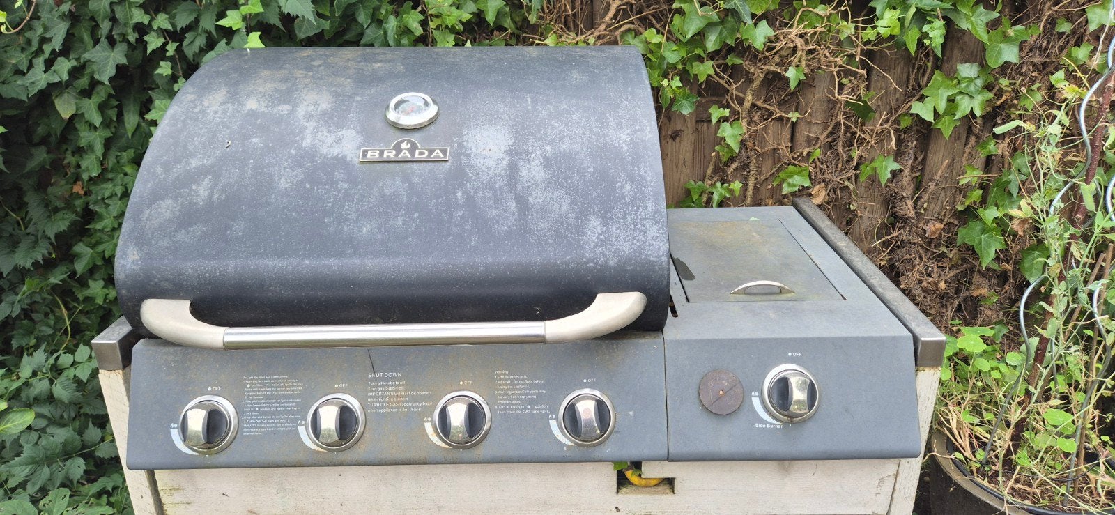 grote BBQ met gasbrander, Ophalen, Gebruikt, Gas, Brada