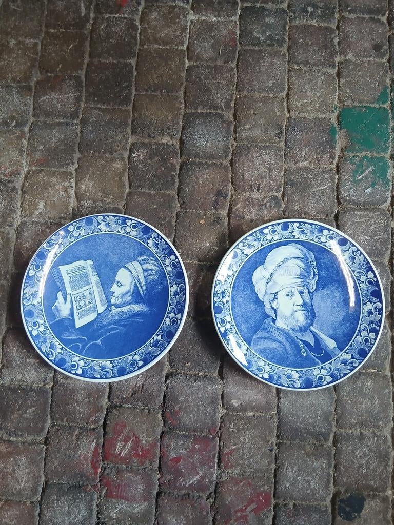 Twee Hollandse Delfts Blauwe Borden, Antiek en Kunst, Antiek | Schalen, Ophalen of Verzenden