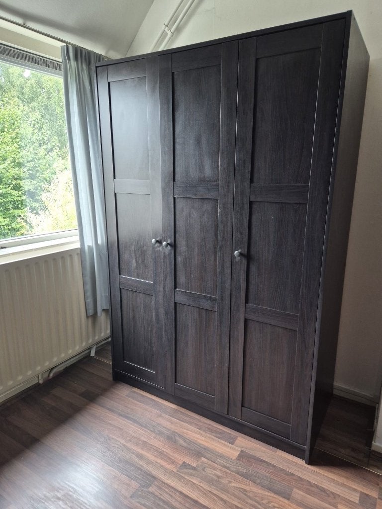 2x RAKKESTAD Kledingkast, zwartbruin, 117x176 cm, Huis en Inrichting, Kasten | Kledingkasten, Ophalen, 100 tot 150 cm, Zo goed als nieuw