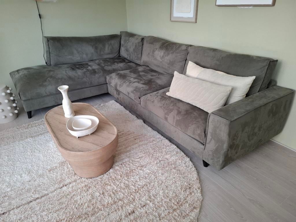 Hoekbank Jonas Goossens Wonen - Olijfgroen (308x93x208 cm), Ophalen, Gebruikt, Hoekbank, 300 cm of meer