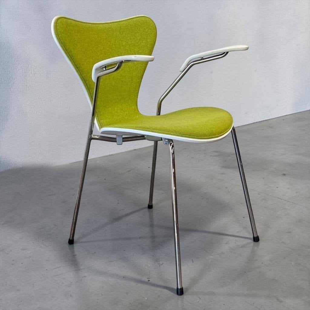Vintage helgroene stoel met leuning Fritz Hansen Serie 7, Ophalen