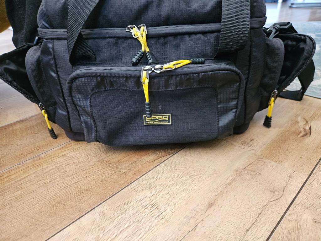 Visgerei tas met complete inhoud, Ophalen of Verzenden, Gebruikt, Koffer of Tas