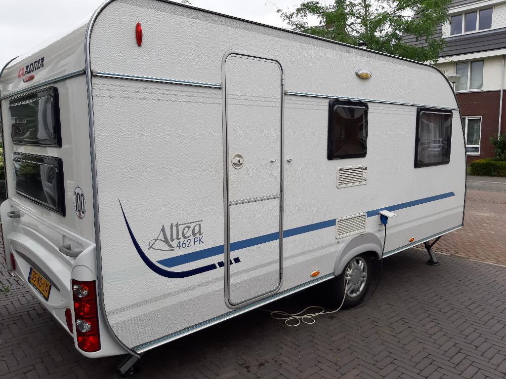 Adria 462 PK 2009 stapelbed/ Unico Verona luifel/voortent, Omvormbare zithoek, Treinzit, 750 - 1000 kg, Particulier