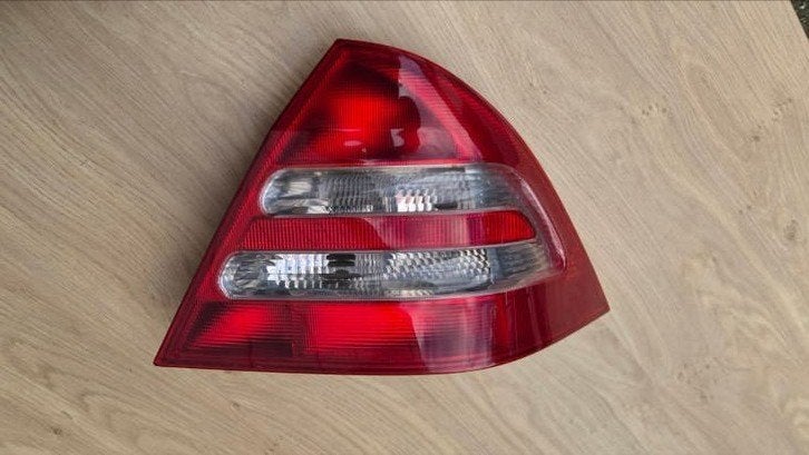 Originele Mercedes C-Klasse (W203) Achterlicht Rechts | A203, Ophalen of Verzenden, Gebruikt, Mercedes-Benz