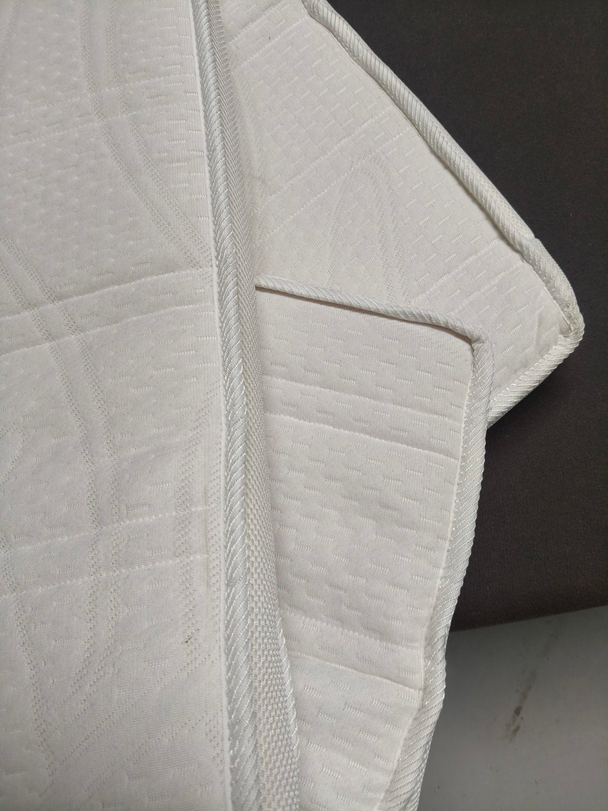 TOPPER 80/200/6, Ophalen, Gebruikt, Eenpersoons, Beige