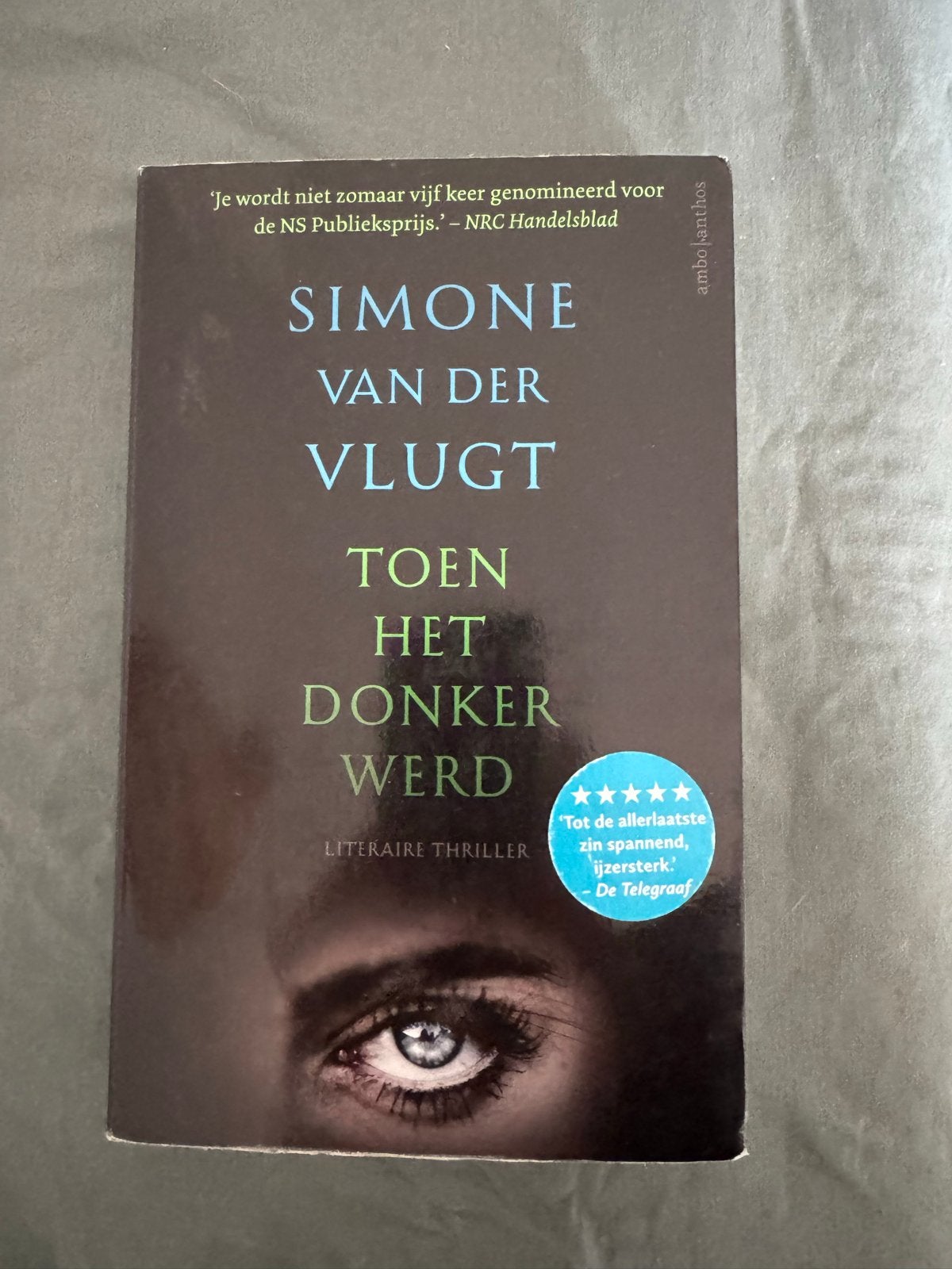 Simone van der Vlugt - Toen het donker werd, Ophalen of Verzenden, Gelezen, Nederland