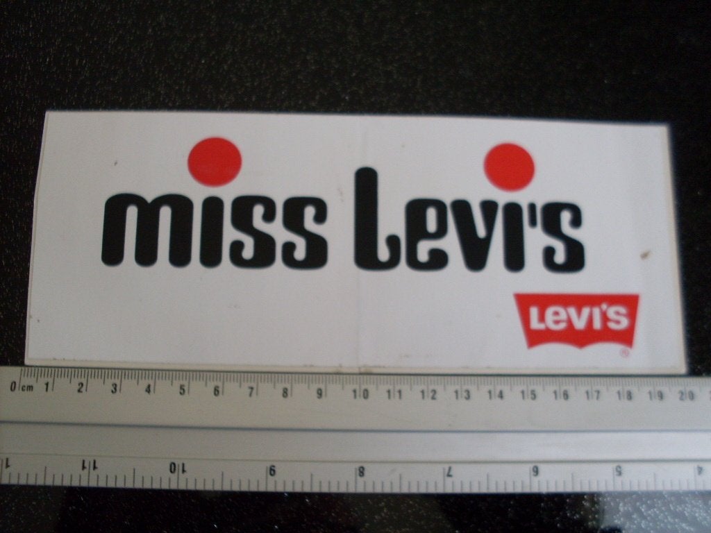 sticker miss Levi's logo, Verzamelen, Verzenden, Zo goed als nieuw, Merk