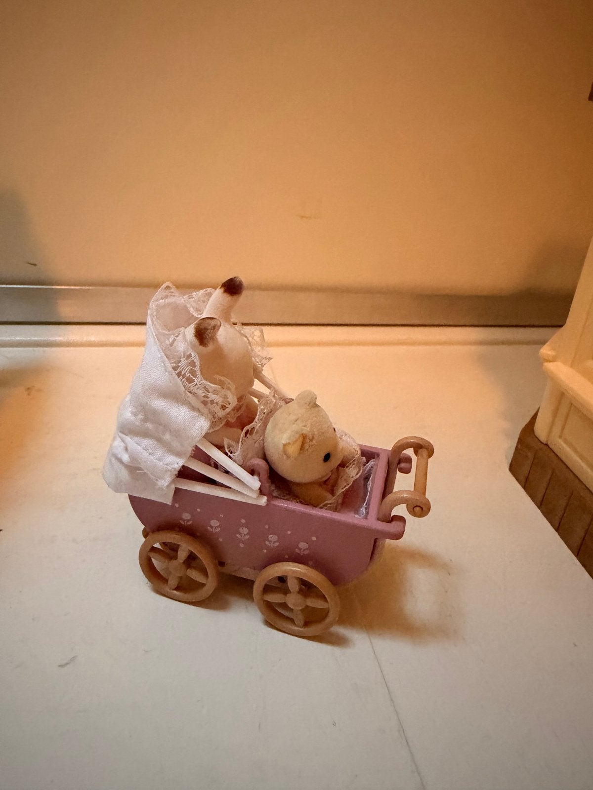 Sylvanian Families: Kinderwagen & Fiets met Figuren, Ophalen of Verzenden, Zo goed als nieuw, Jongen of Meisje