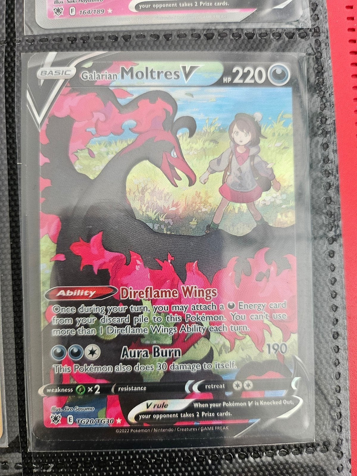Galarian Moltres V (ASR TG20), Hobby en Vrije tijd, Ophalen of Verzenden, Zo goed als nieuw