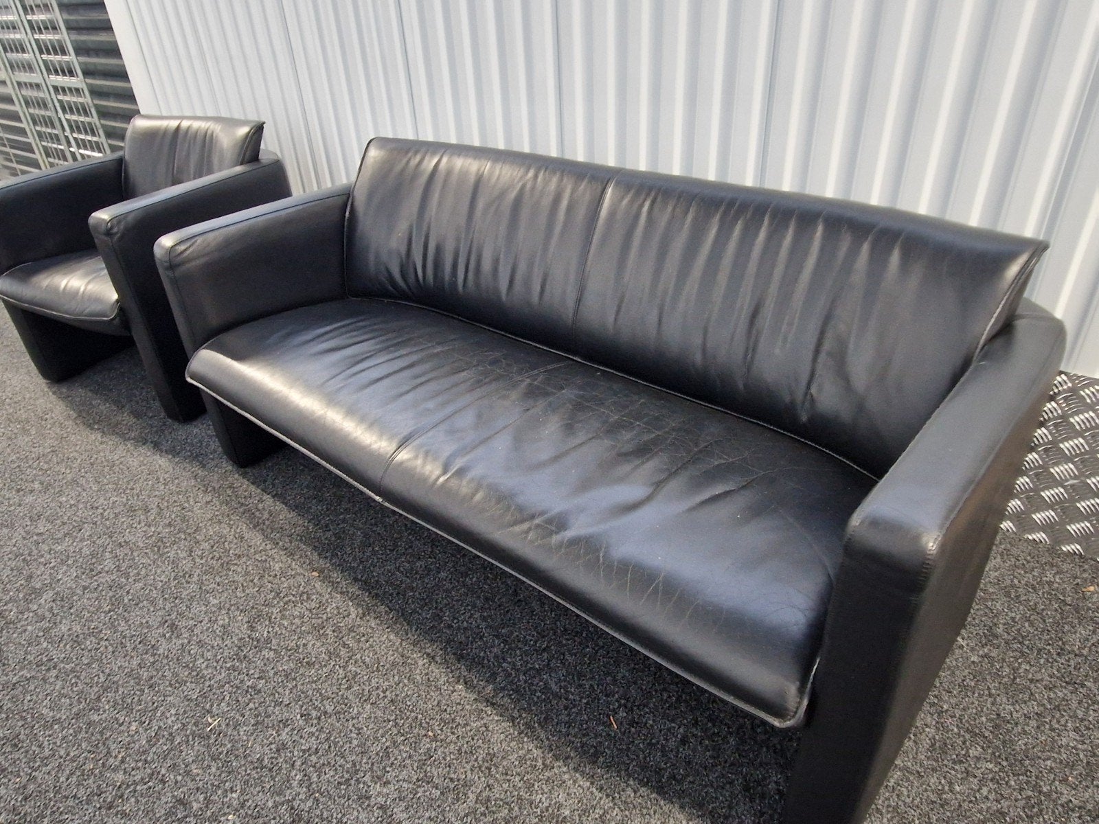 Foto 10 van Leolux 3-zits bank en fauteuil - Fiabo - Zwart leer