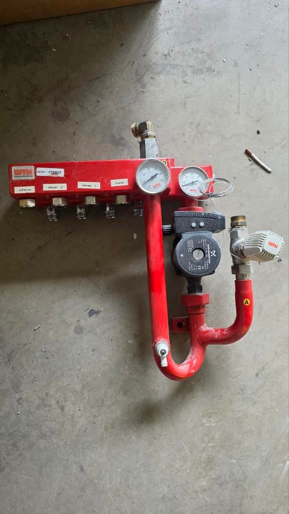 WTB vloerverwarming verdeler 4groeps incl. pomp, Gebruikt, WTB, Overige typen, Onbekend