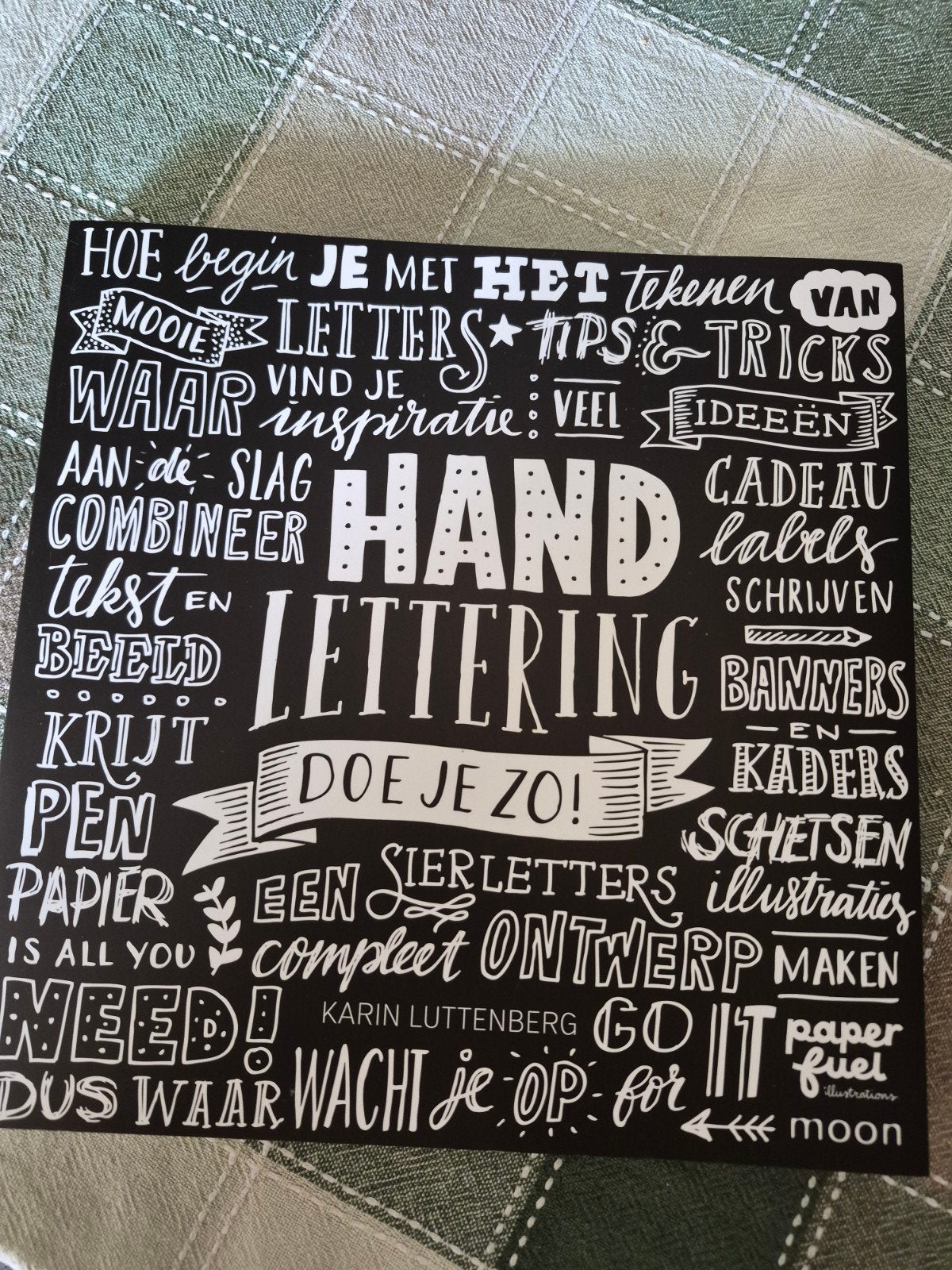 Handlettering doe je zo! - Karin Luttenberg (Paperfuel), Ophalen of Verzenden, Zo goed als nieuw, Overige onderwerpen, Karin Luttenberg