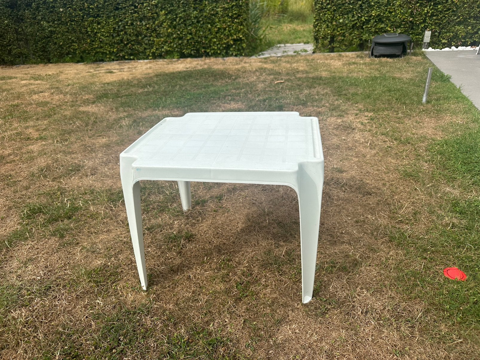 Wit plastic tuintafeltje / kindertafeltje – 51 x 56 cm, Tuin en Terras, Tuintafels, Ophalen, Gebruikt, Vierkant, Kunststof