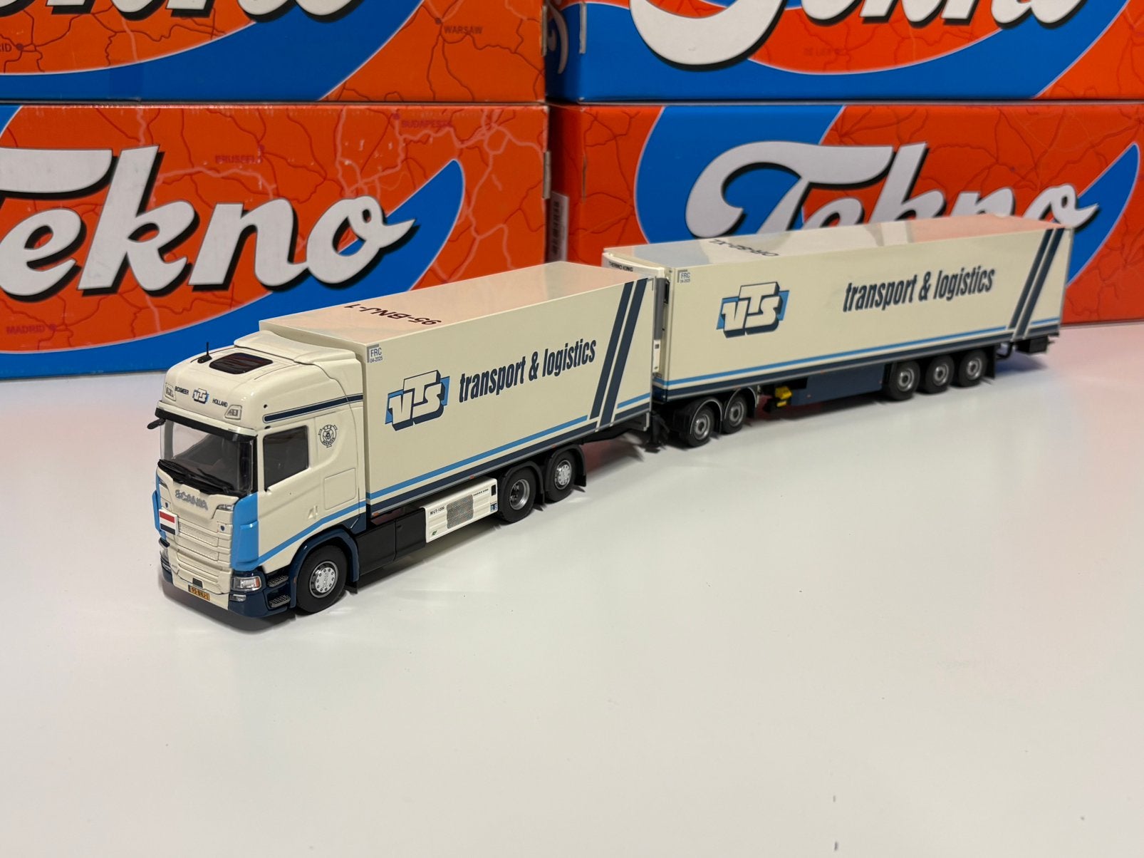 Tekno VTs, Ophalen of Verzenden, Zo goed als nieuw, Bus of Vrachtwagen, Tekno