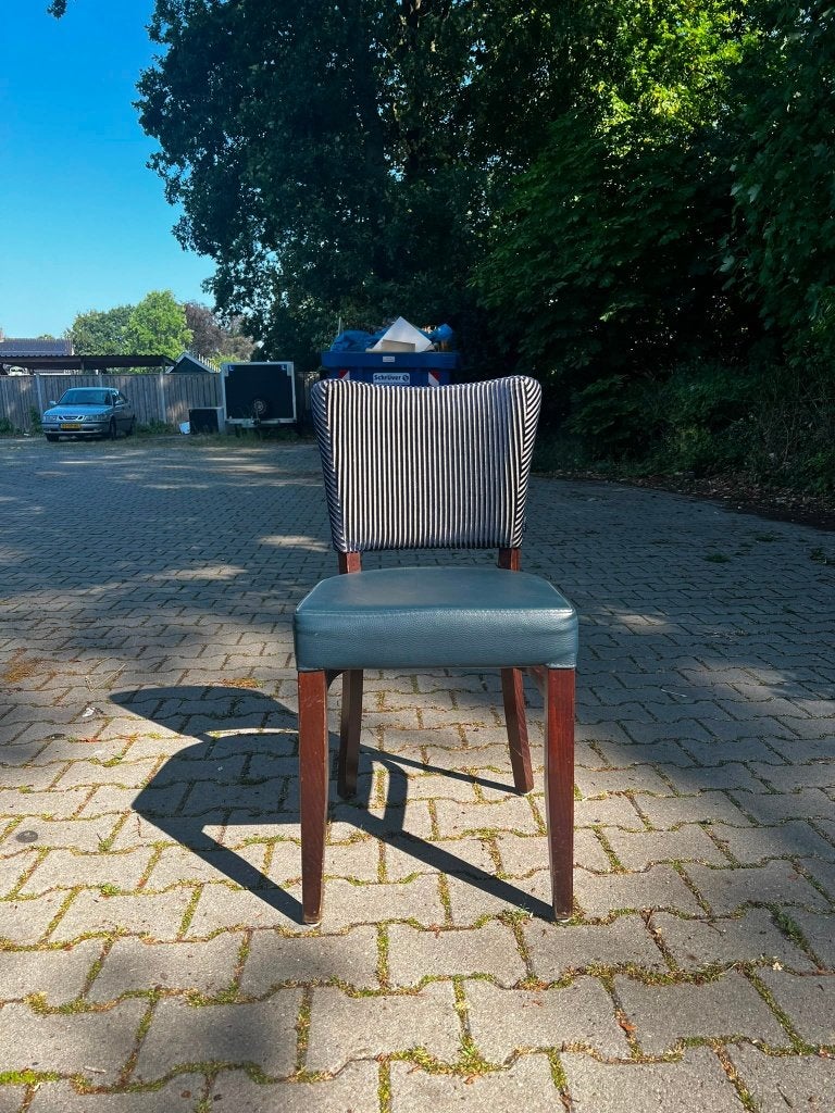 Stoelen, Huis en Inrichting, Stoelen, Ophalen, Gebruikt, Blauw, Originele Satelliet stoelen uit een horeca inrichting