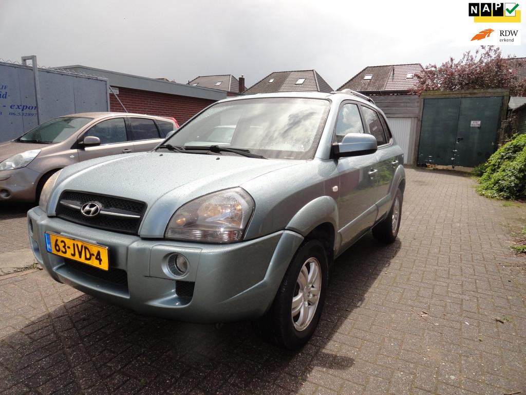 Hyundai Tucson 2.0i Style Supreme (KM 177225 NAP CLIMA), Auto's, Hyundai, Gebruikt, Zwart, 4 cilinders, Handgeschakeld