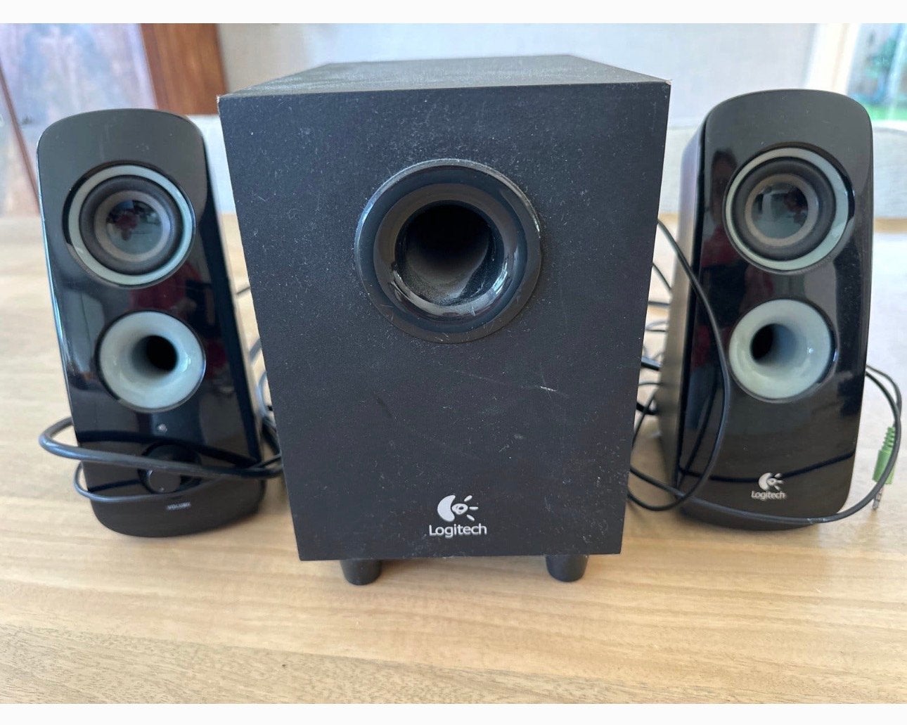 Logitech 2.1 Speakerset met Subwoofer, Audio, Tv en Foto, Gebruikt, Logitech, Speakerset, Ophalen of Verzenden